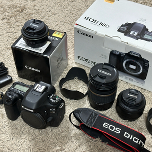 (상태좋음) 캐논 EOS 80D 카메라 + 여러 렌즈들