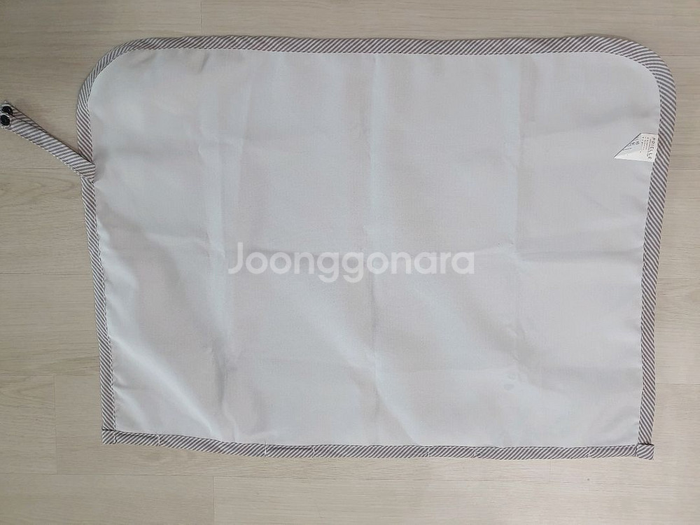 쁘리엘르 사파리 DTP 자석 암막 햇빛가리개 팝니다.--1