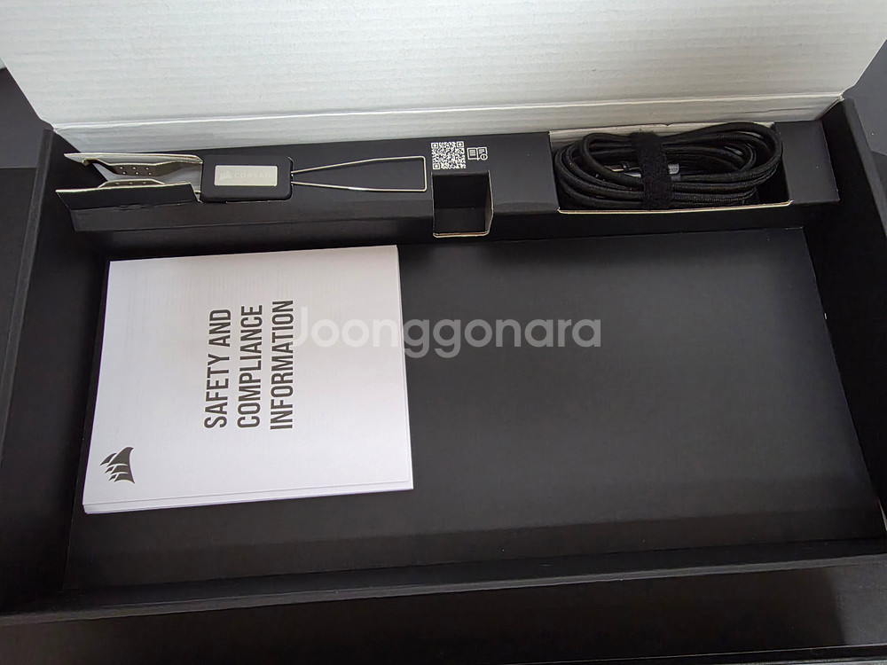 커세어 K65 PLUS 무선 적축 키보드 풀박 팝니다.--4