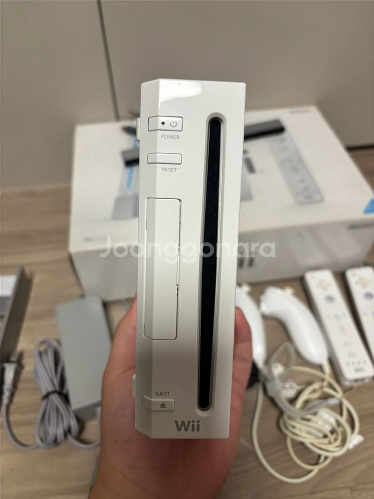 닌텐도 wii 일판 2인 세트 판매합니다--2
