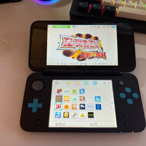 뉴 닌텐도 2ds xl 판매합니다 64g sd카드 포함