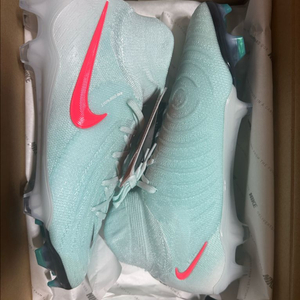 나이키 팬텀 루나2 엘리트 FG 270 새제품