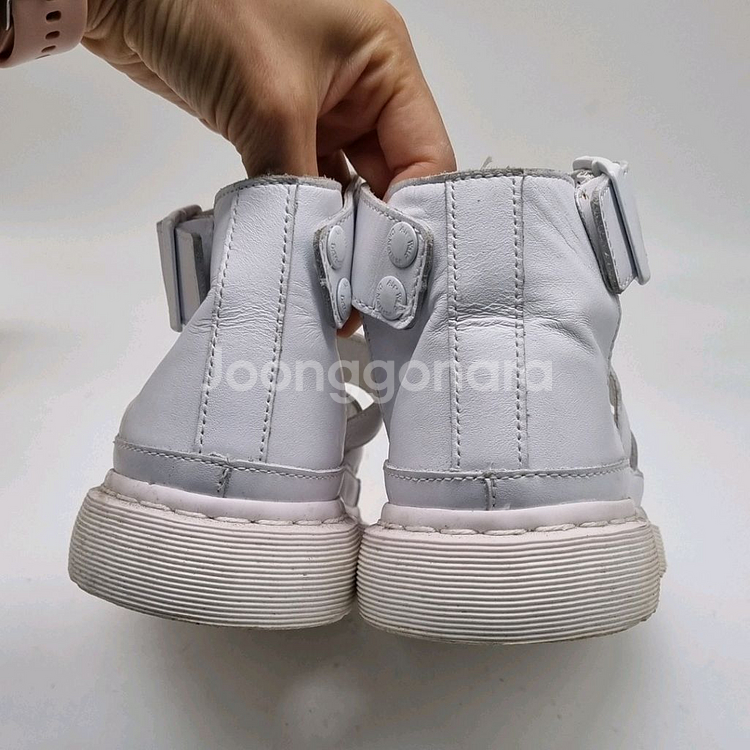 닥터마틴 클라리사 여성샌들240--3