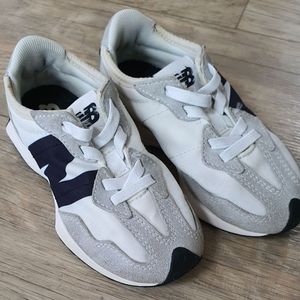 뉴발란스 327 운동화 씨솔트 흰검 팝니다.
