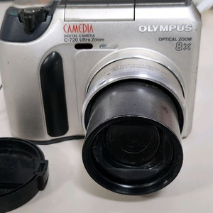 OLYMPUS C-720 ULTRAZOOM 디지털카메라