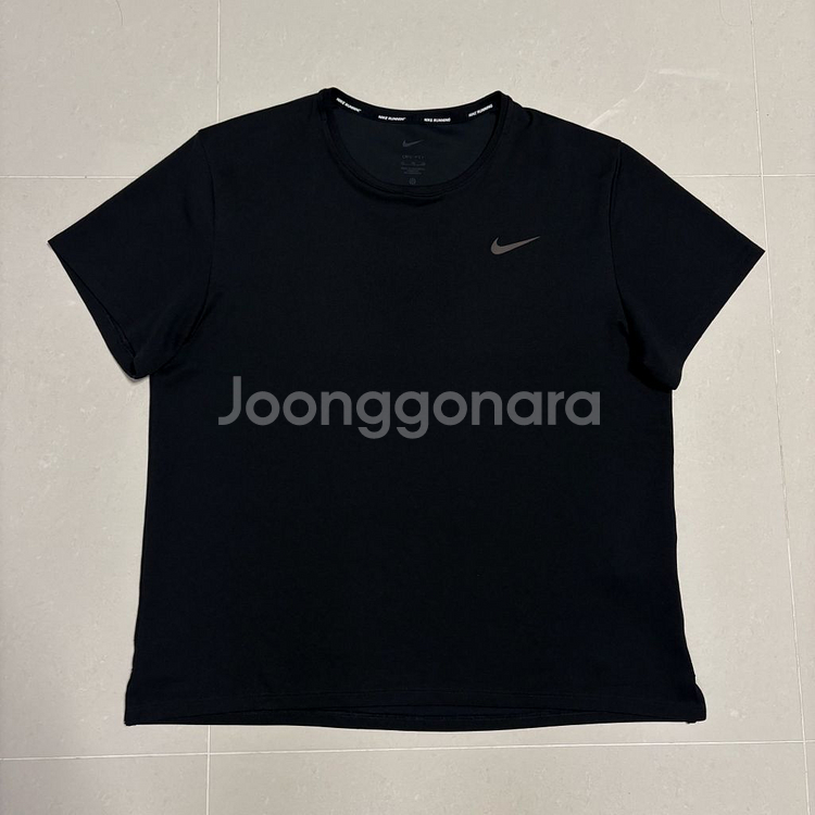 정품 나이키 드라이핏 스우시 블랙 반팔 기능성 티셔츠--1