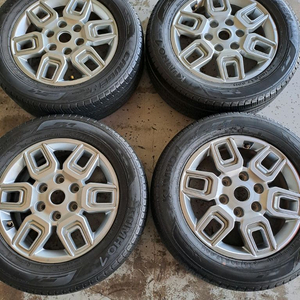 스타리아 17인치휠타이어 그랜드스타렉스 가능