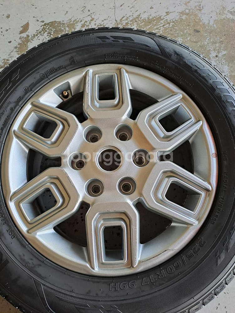 스타리아 17인치휠타이어 그랜드스타렉스 가능--4