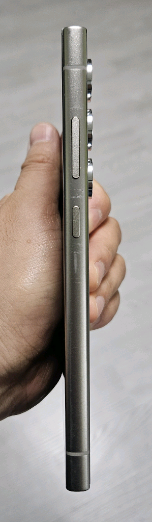 갤럭시 S24울트라 티타늄그레이 512GB 싸게 팝니다--4