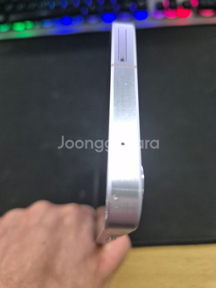갤럭시 퀀텀5 128G 라일락 색상 판매합니다--7
