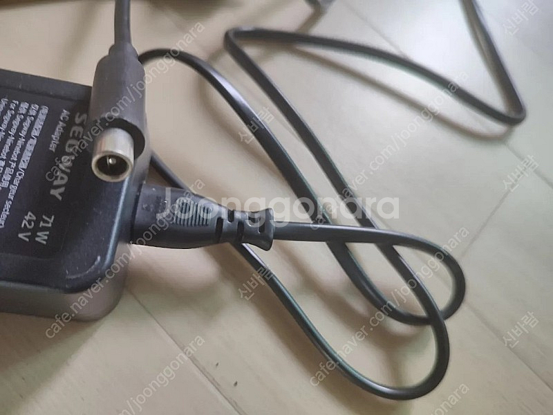 m365 ,es2 ,es4 세그웨이 나인봇 킥보드충전기--1