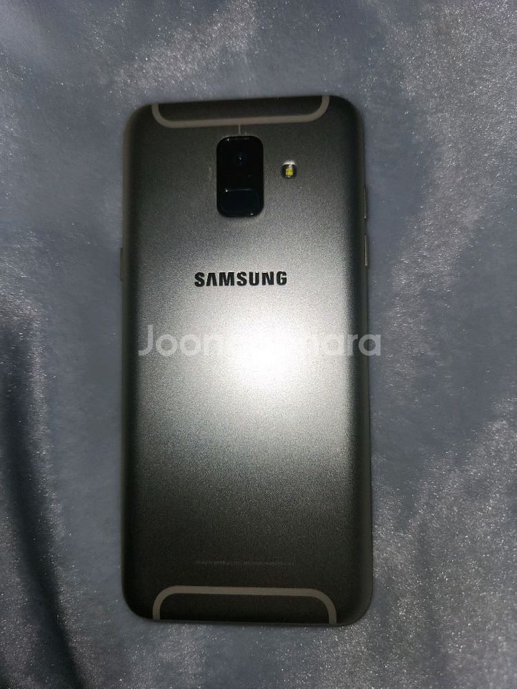 갤럭시 A6 휴대폰 SM-A600N 판매합니다--5