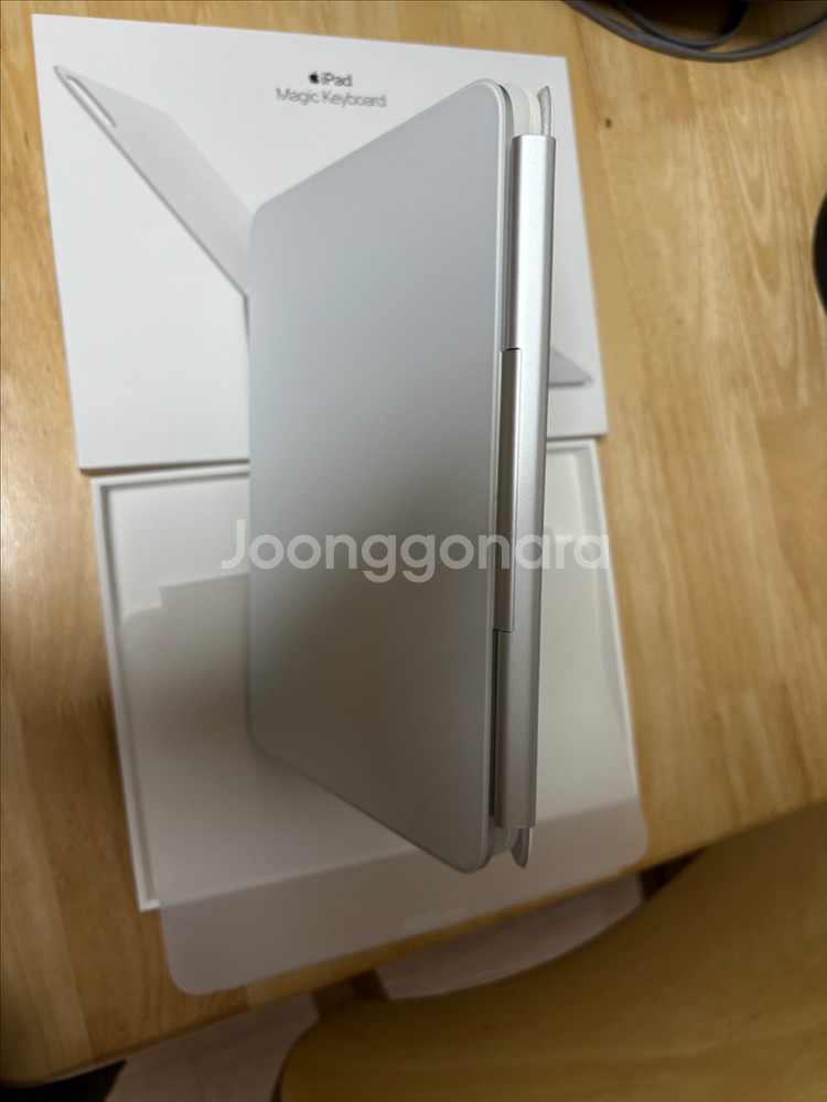 Apple 정품 매직 키보드 아이패드프로 11인 M4--4