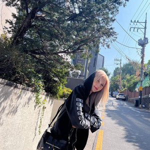 23fw 발렌시아가 집업 팝니다