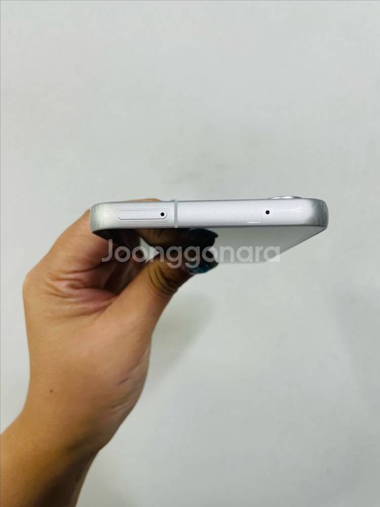 갤럭시 S23FE 퍼플 256기가 S급 판매합니다.--3
