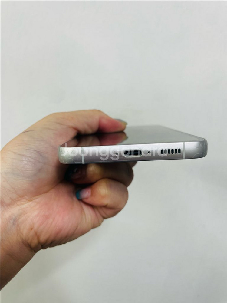 갤럭시 S23FE 퍼플 256기가 S급 판매합니다.--4