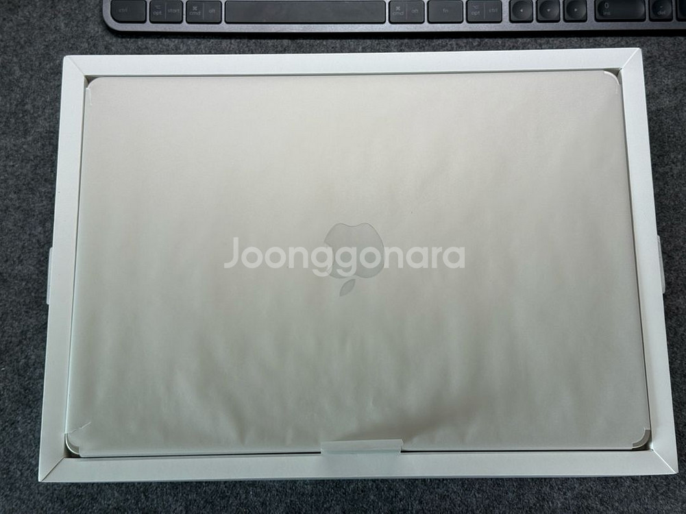 맥북에어 M3 15인치 512GB 스타라이트 모델--1