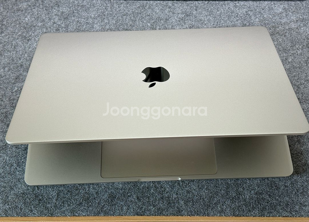 맥북에어 M3 15인치 512GB 스타라이트 모델--2