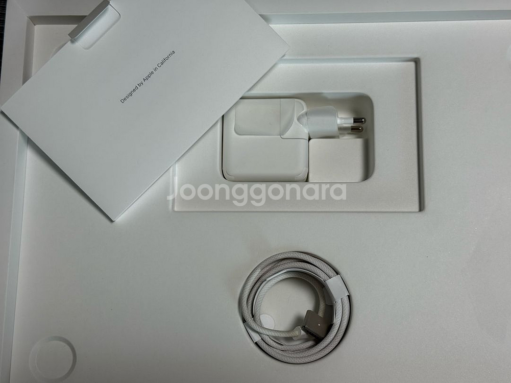 맥북에어 M3 15인치 512GB 스타라이트 모델--7