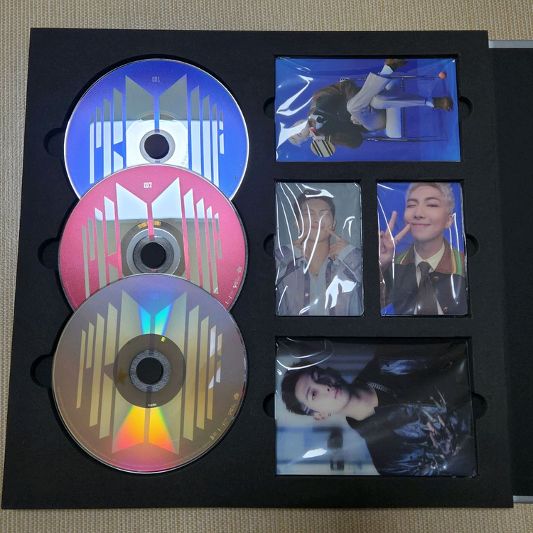 일괄) 방탄 앨범 지민 포카 준드볼 태형 정국 석진 이미지