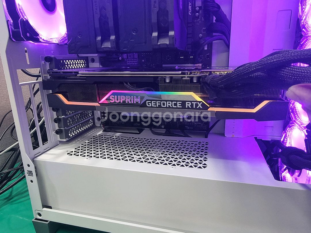 MSI 3090 슈프림 X D6X 24GB 트라이프로저--0