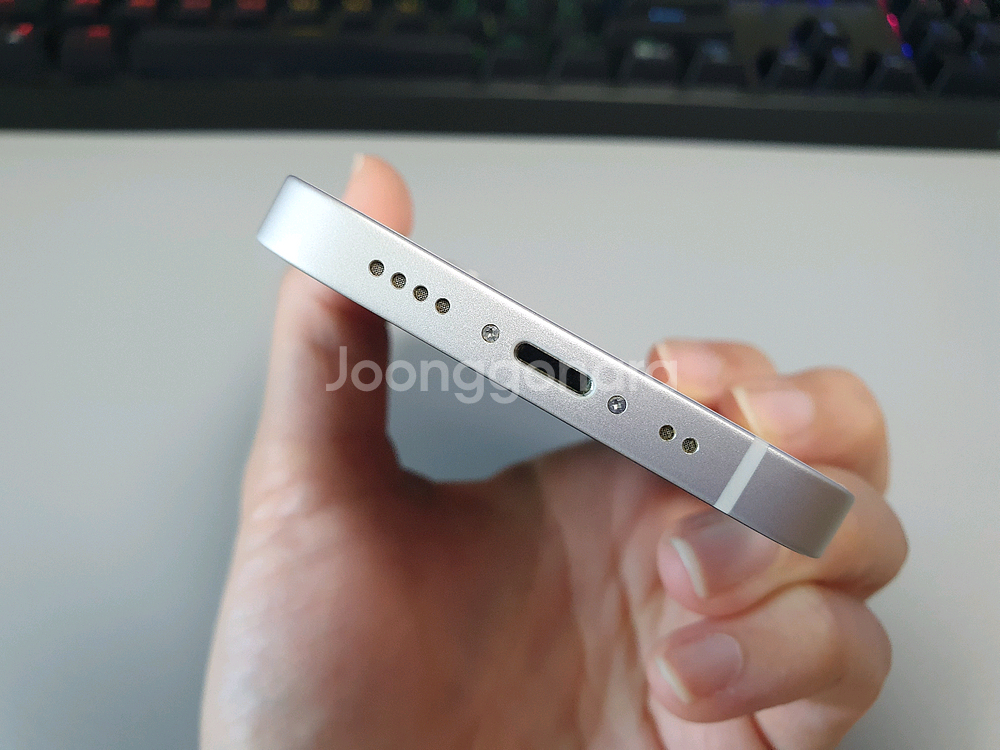 아이폰12 미니 / 128GB / 화이트--9