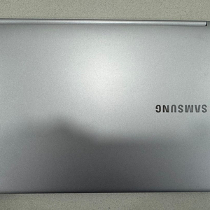 삼성 NT901X3L i5 6세대 노트북 팝니다.