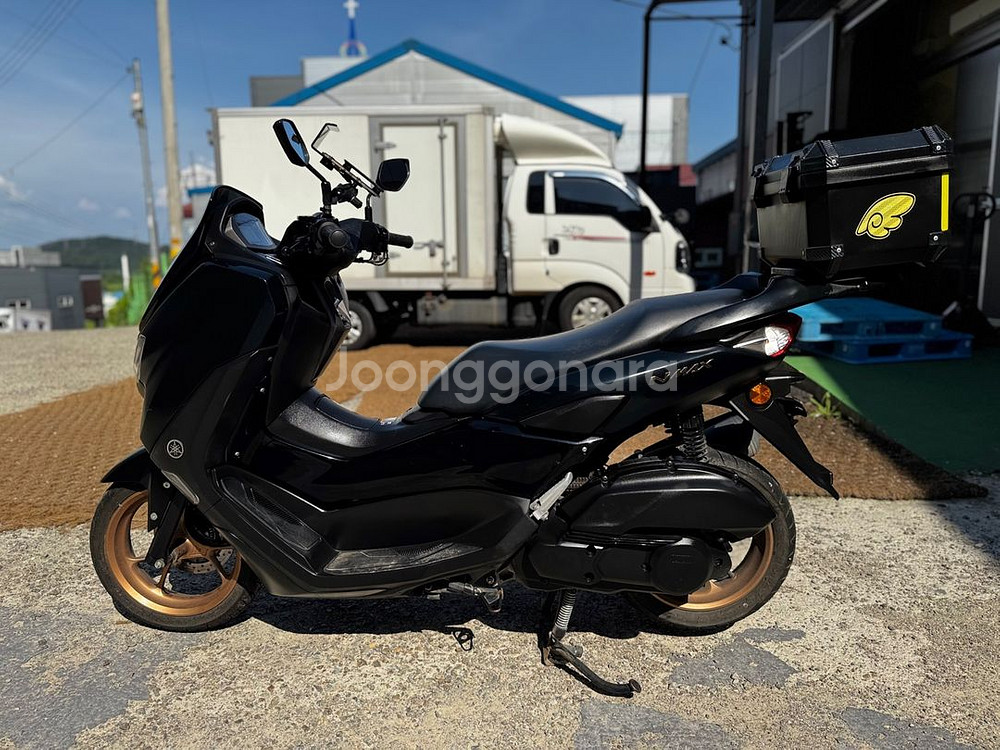 야마하 Nmax125 22년형 8천Km 판매합니다.--4