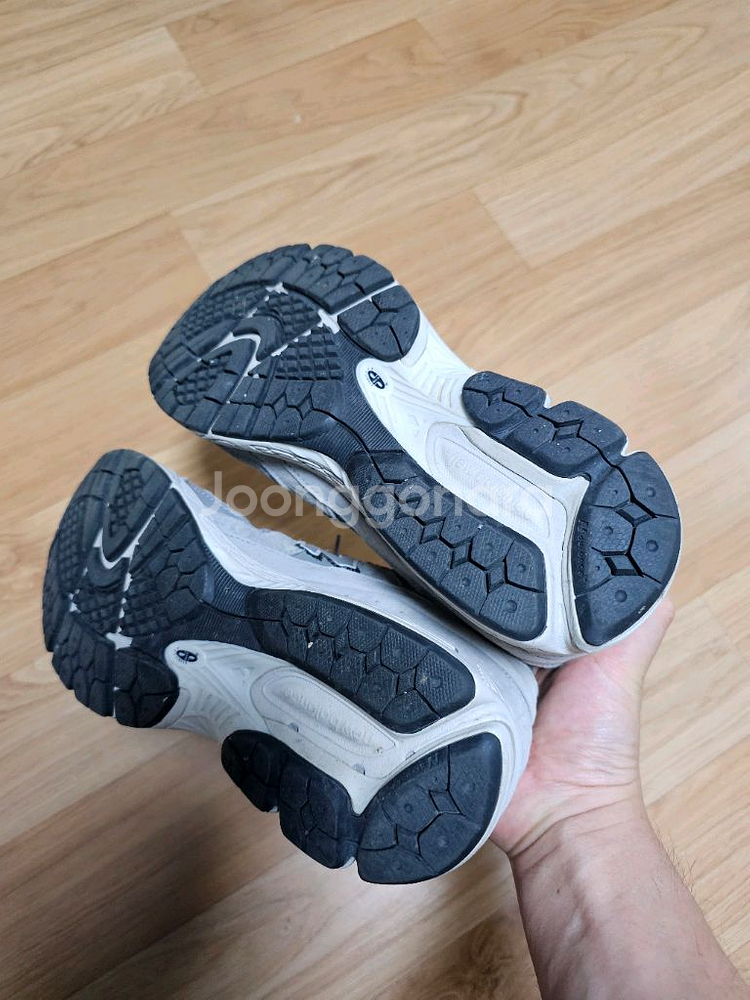 뉴발란스 2002r 그레이 275mm--5