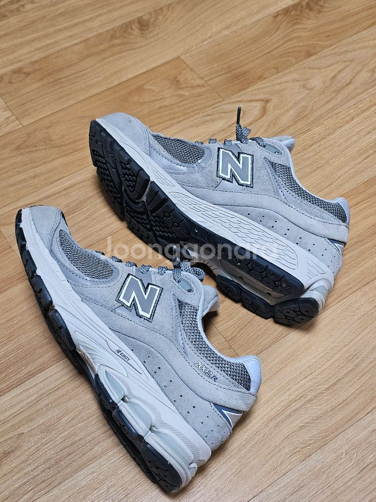 뉴발란스 2002r 그레이 275mm--2