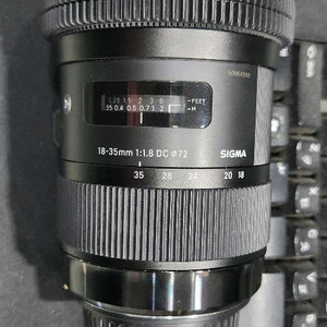 ef 캐논 마운트 시그마 18-35mm f 1.8 이요