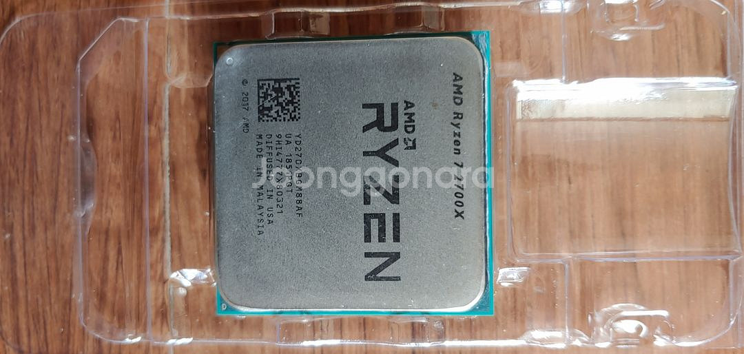 AMD Ryzen 7 2700x--0