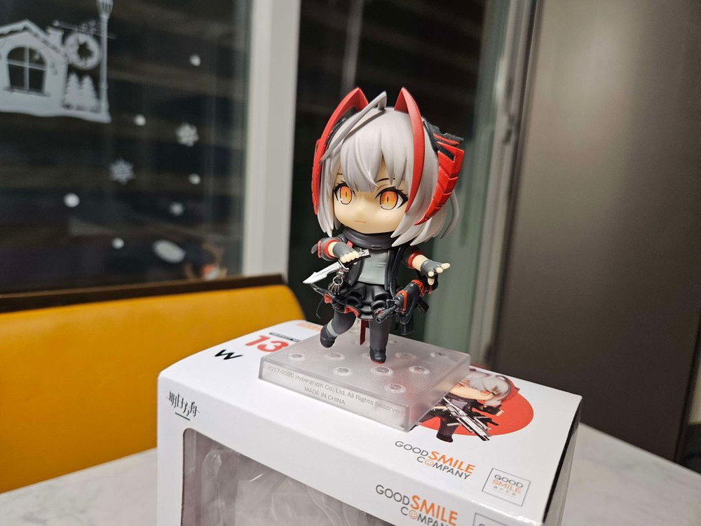 넨도로이드 명일방주 W 더블유 판매합니다--1