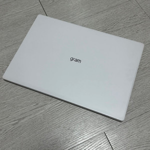 2024년형 LG GRAM 512gb 팔아요