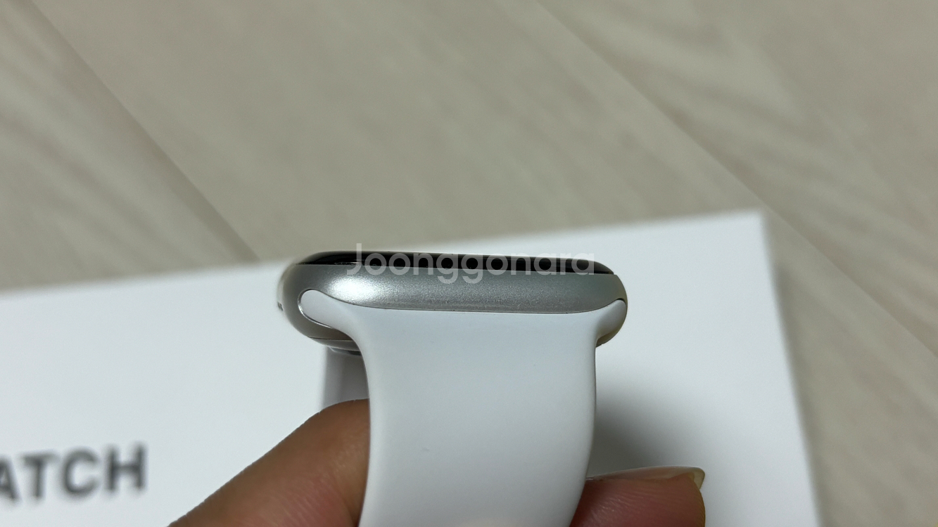 애플워치se2 gps 44mm 실버색상 판매합니다--4