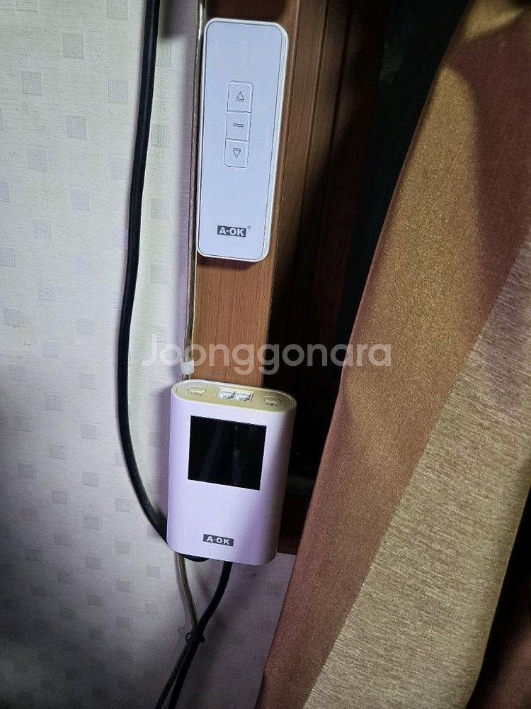 그랜드뷰 100인치 전동스크린 판매합니다.--1