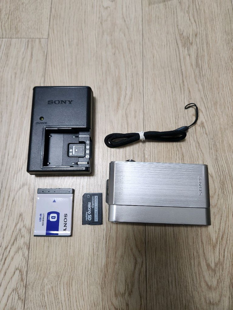 소니 사이버샷 dsc-t900--1