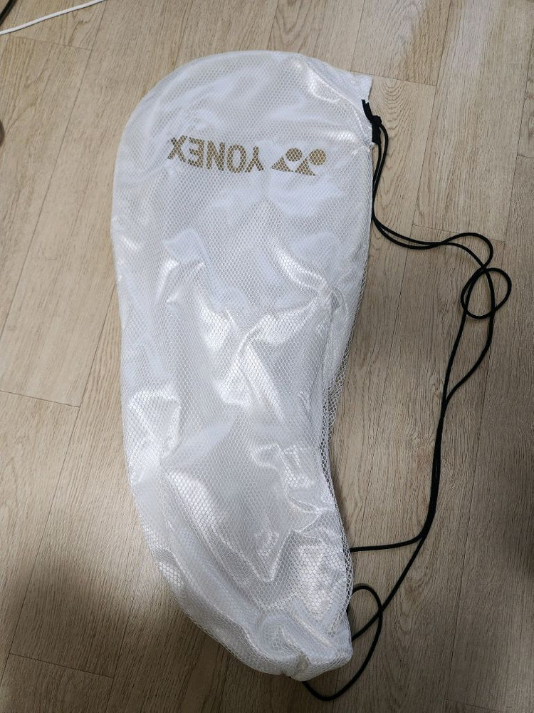 요넥스 ezone 100 나오미 한정판--1