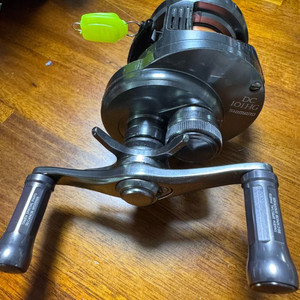 시마노 콘퀘스트 DC 101HG 은콩 좌핸