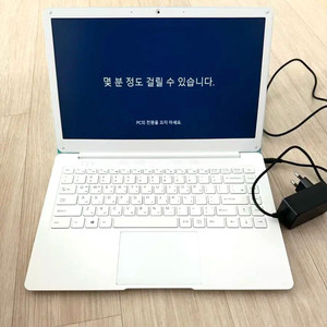 디클 클릭북 화이트 노트북