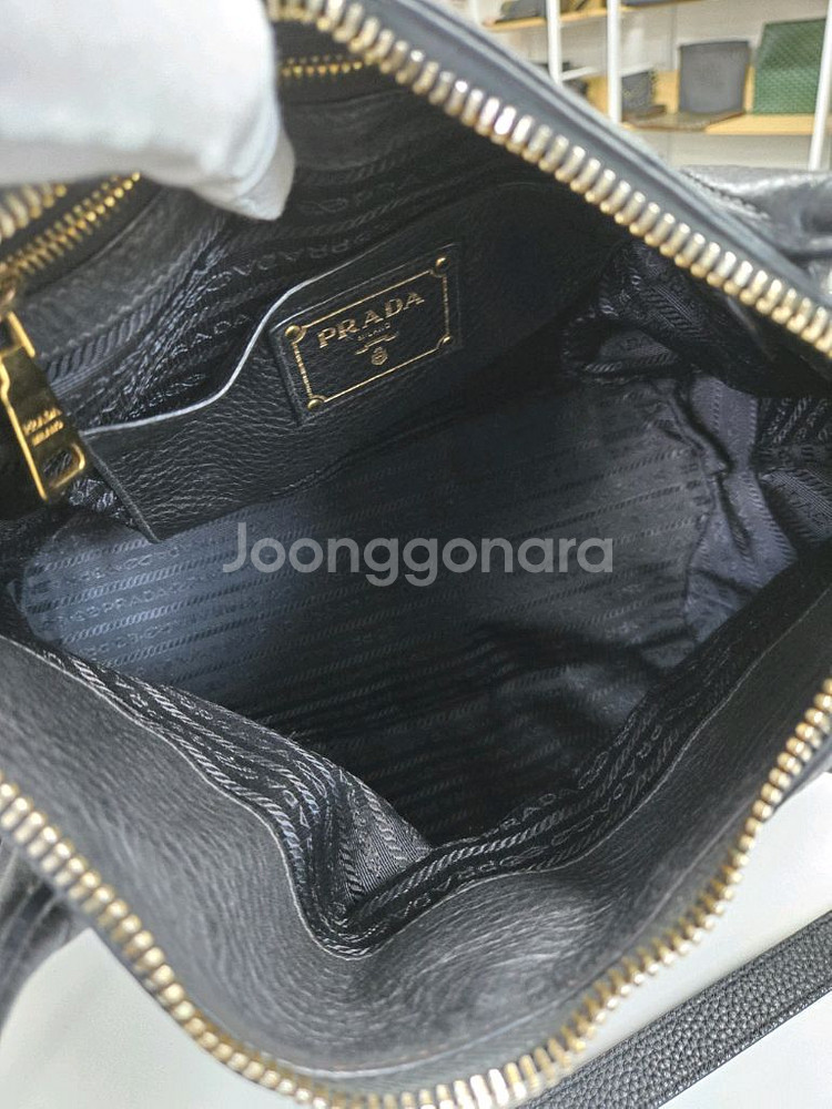 [A급컨디션]프라다 사피아노 가죽 숄더백--5