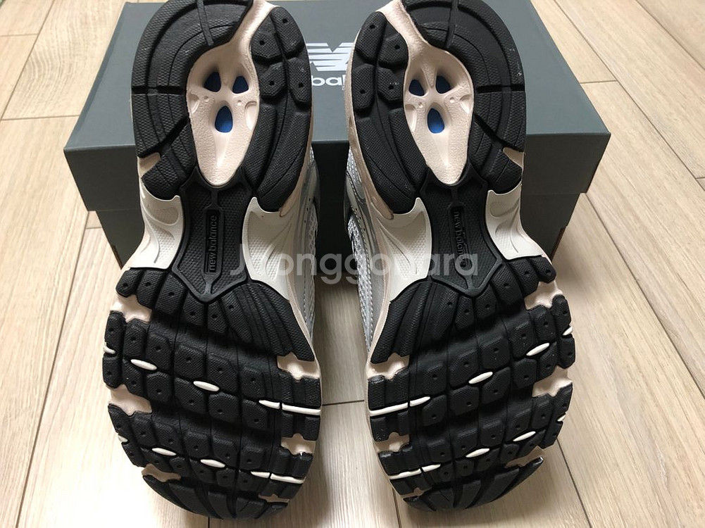 (새상품)뉴발란스 530 스틸그레이 220--3