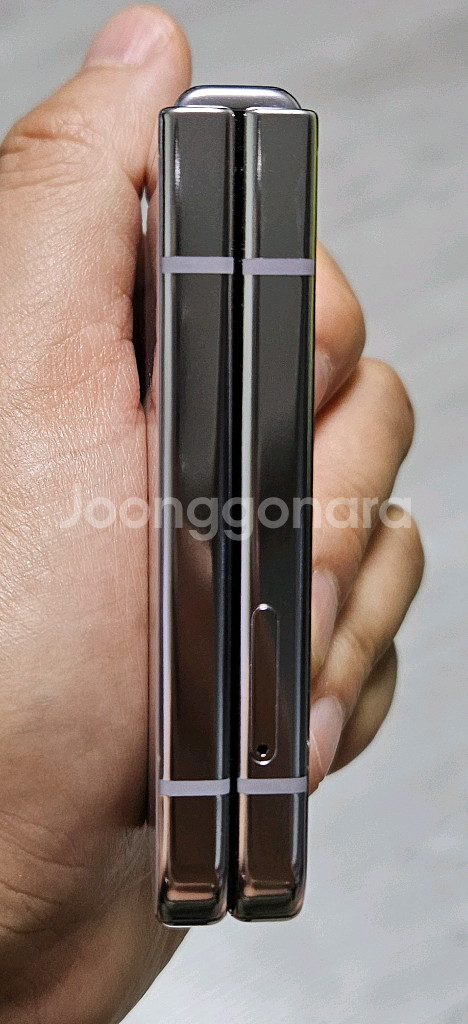 갤럭시 Z플립5 라벤더 512GB A급 싸게 팝니다.--6