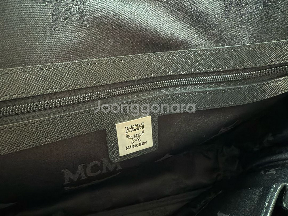 MCM 블랙사피아노 남자 서류가방--8