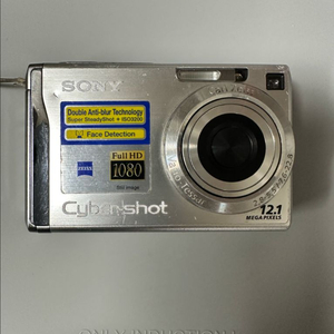 레트로감성 SONY Cyber-Shot DSC-W200