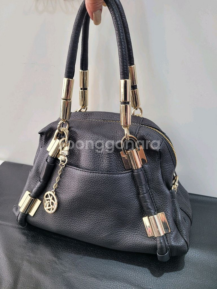 DKNY 가죽 가방--1