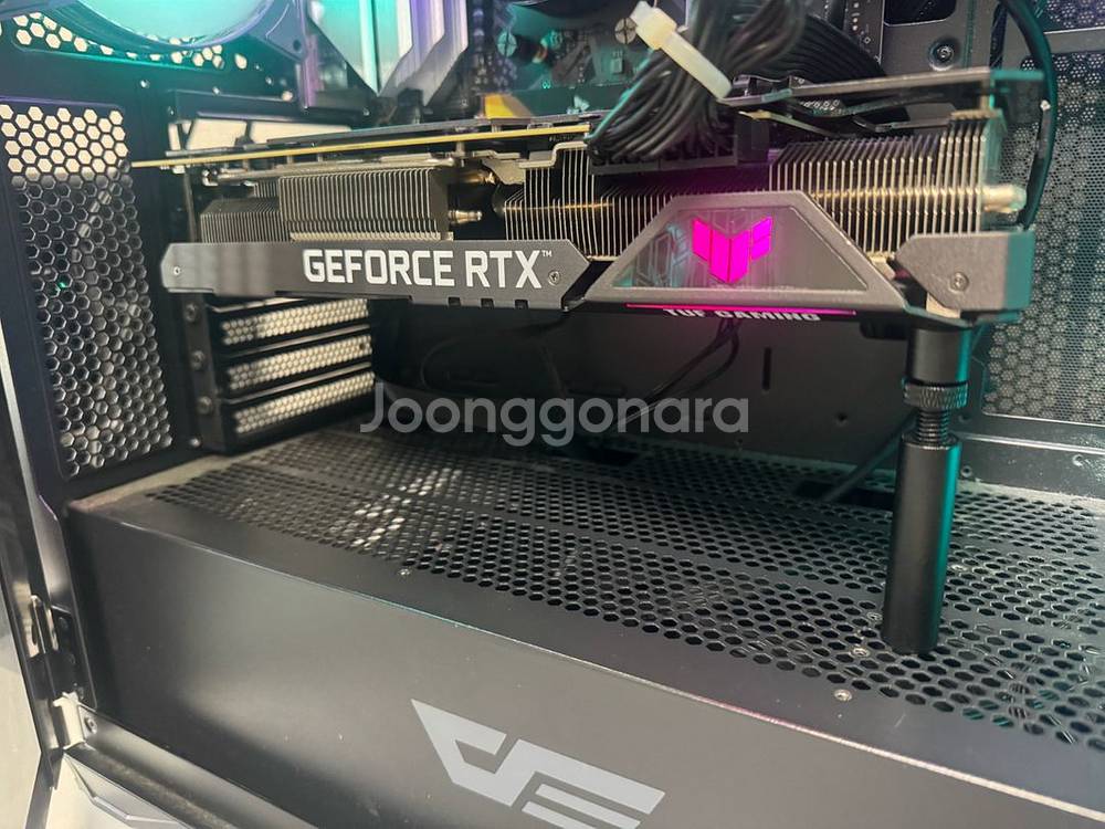 ASUS RTX3070Ti TUF GAMING--2