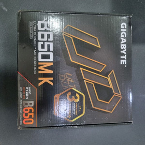 기가바이트 B650M K 팝니다.