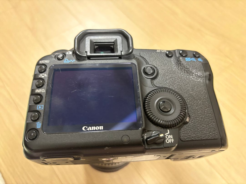 캐논 EOS 5D mark2 이미지