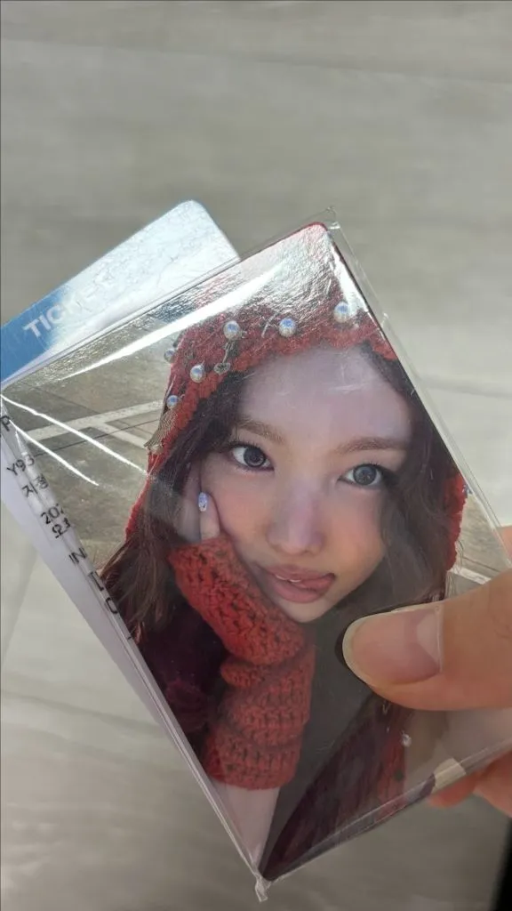 트와이스 입장 포카 이미지